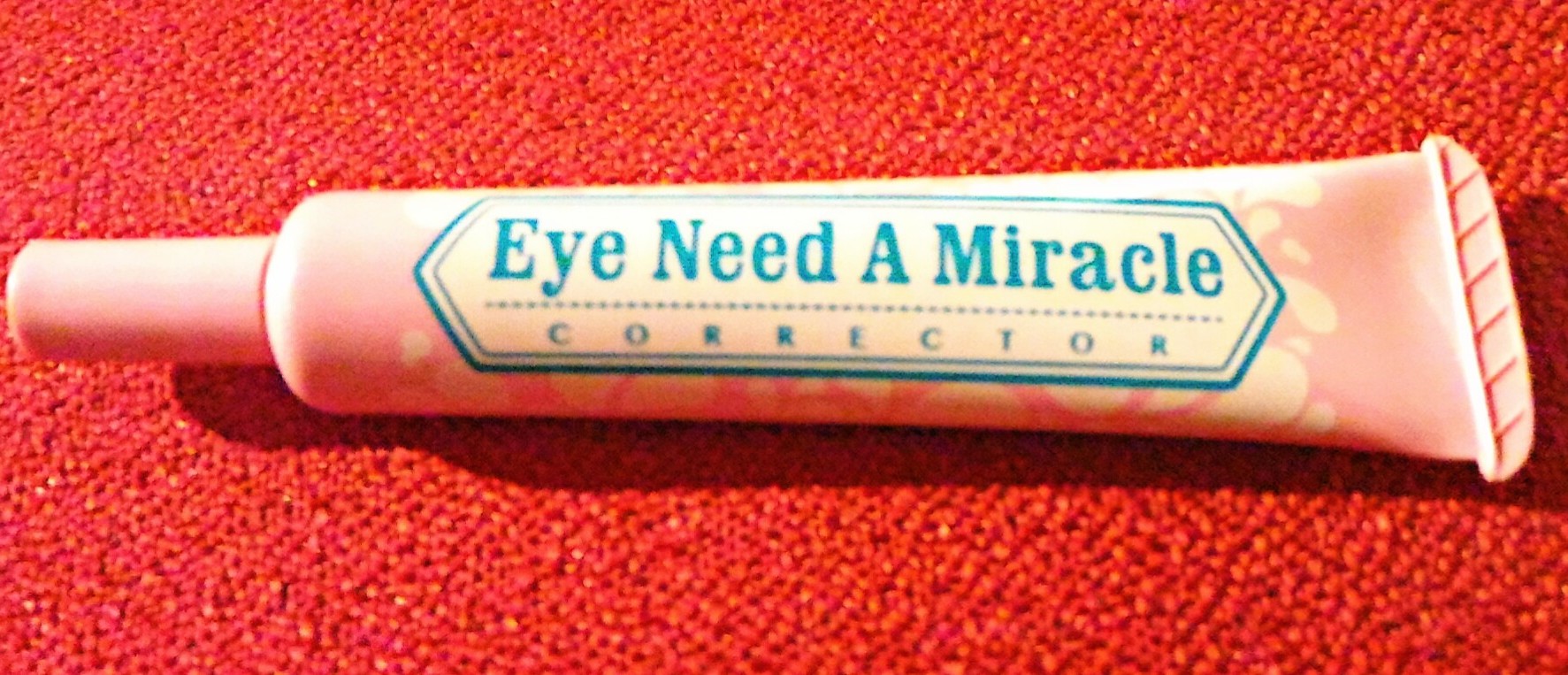 Happy Skin Eye Need a Miracle Corrector